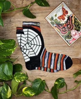 HalloWeb Socks | Knitting pattern & knitting kits