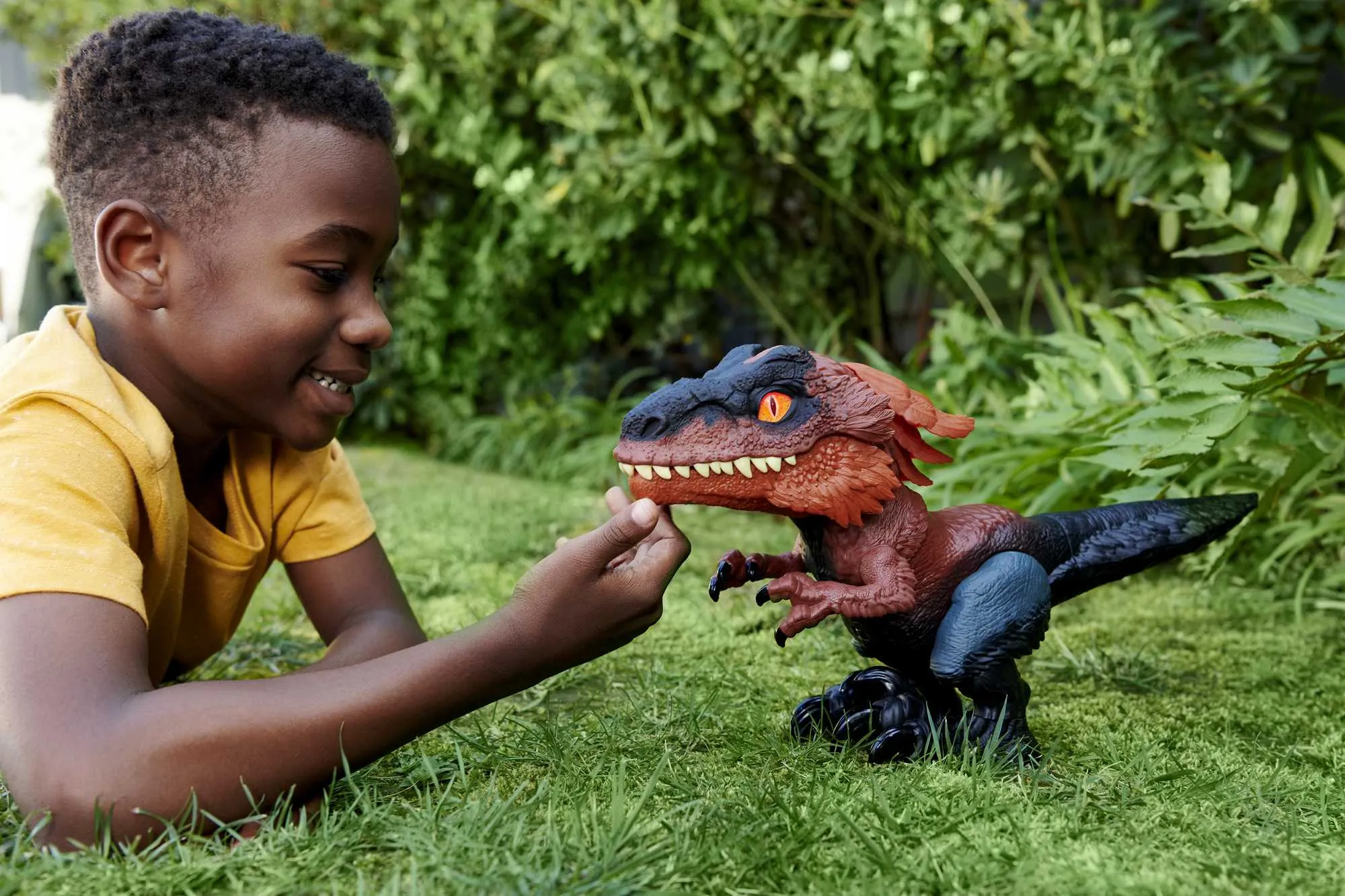Jurassic World Uncaged Ultimate Fire Dino