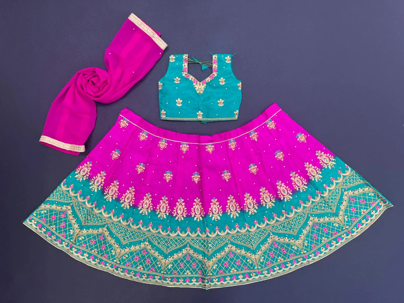 PADDING KIDS LEHENGA