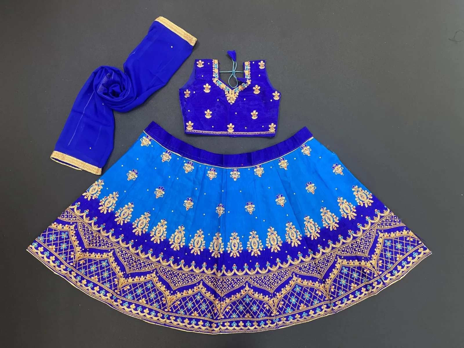 PADDING KIDS LEHENGA