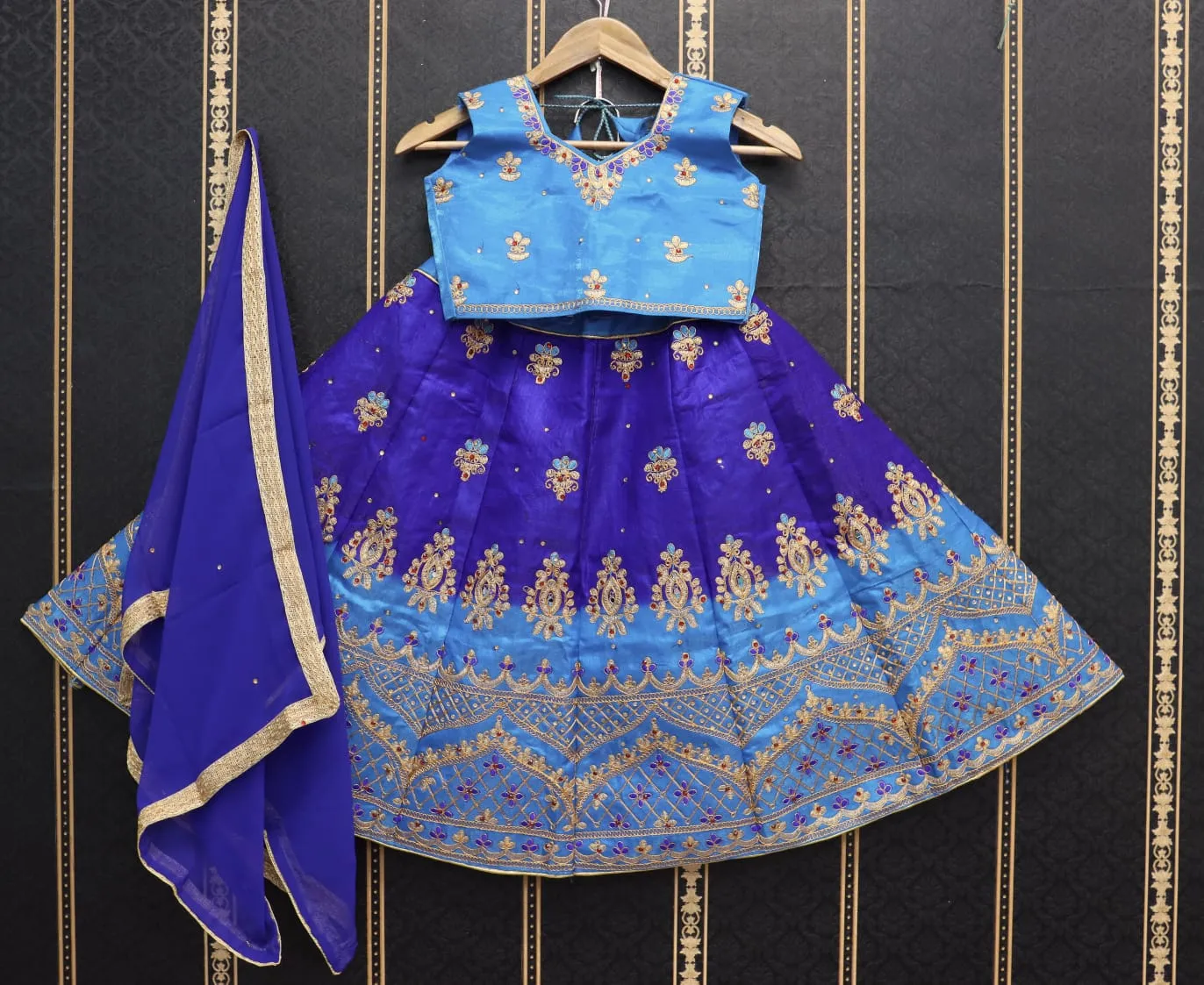 PADDING KIDS LEHENGA
