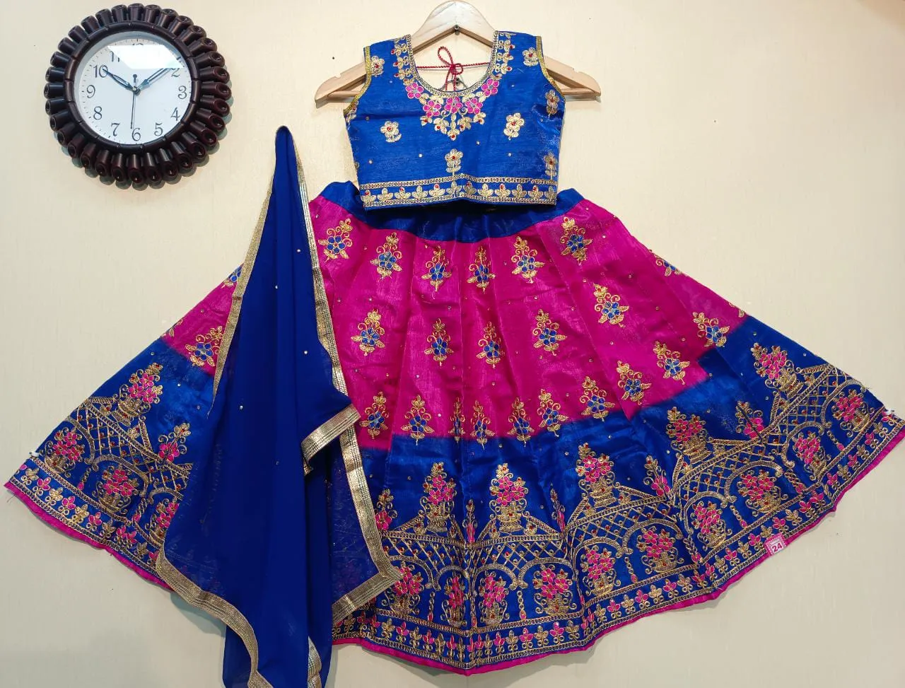 PADDING KIDS LEHENGA