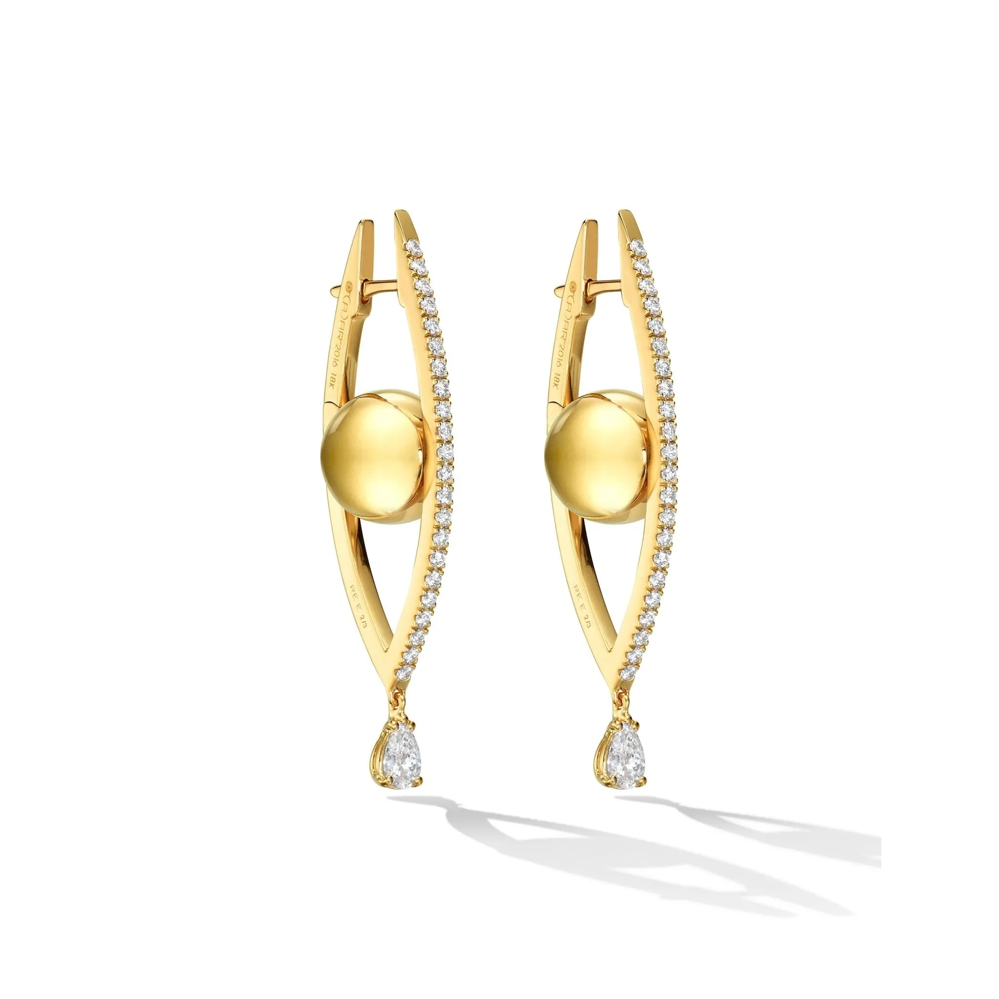 REFLECTIONS Hoop Earrings Medium