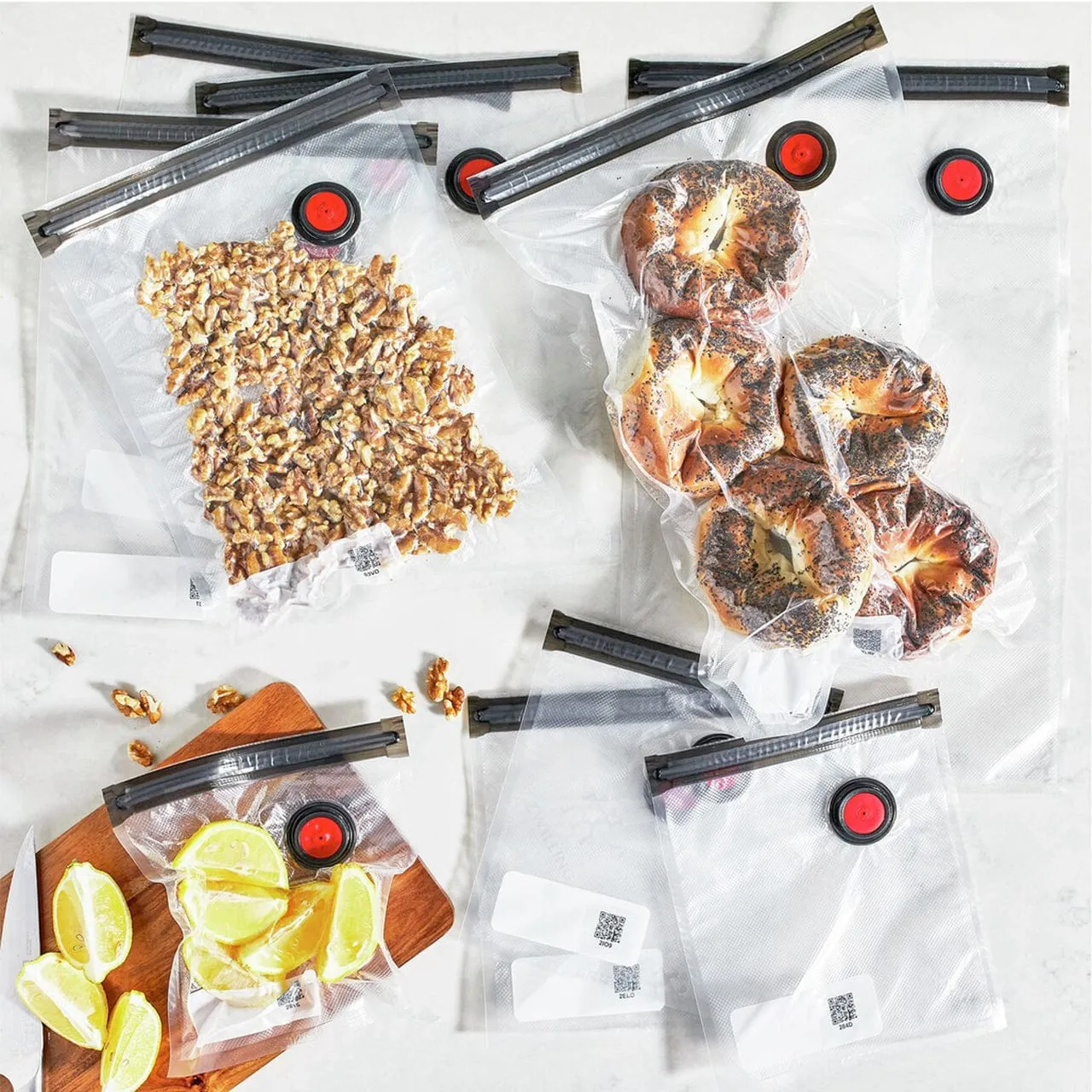 Zwilling J. A. Henckels Fresh & Save Starter Set - Includes Vacuum Pump, Small & Medium Glass Containers & Storage Bags